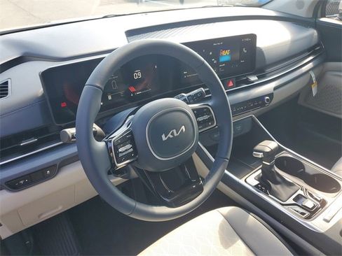 New 2026 Kia Carnival EX image 23
