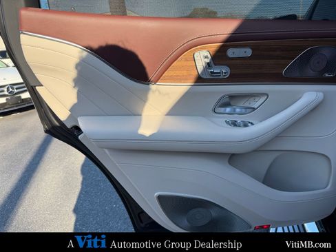 Certified 2024 Mercedes-Benz Maybach GLS 600 4MATIC image 20
