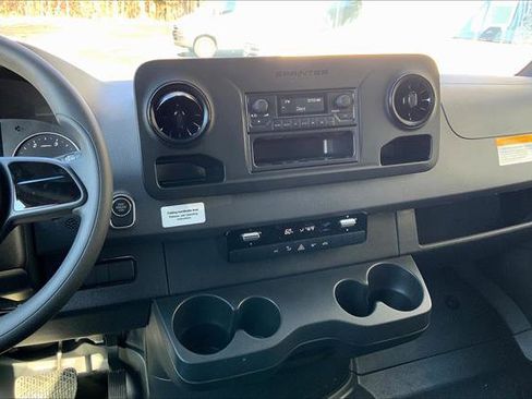 Used 2024 Mercedes-Benz Sprinter 2500 image 49