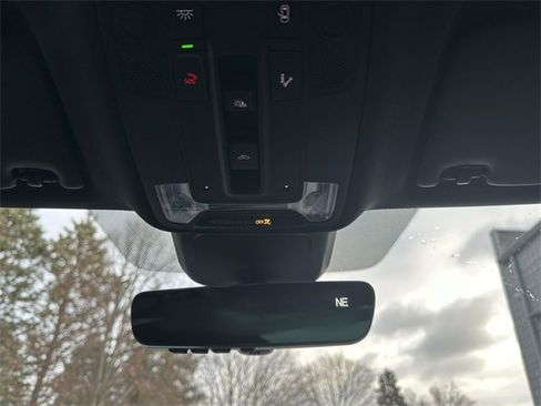 Used 2024 Audi Q3 2.0T Premium Plus image 35