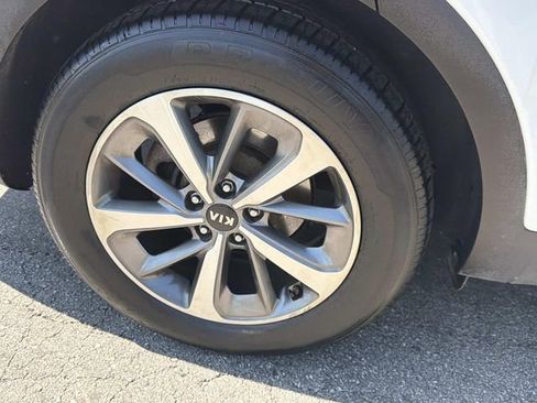 Used 2019 Kia Sorento EX AWD/4WD image 7