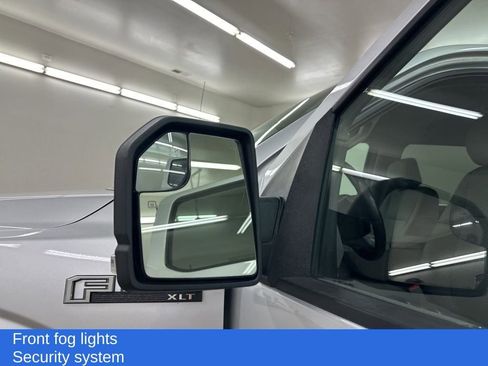 Used 2018 Ford F150 XLT w/ Equipment Group 302A Luxury image 17