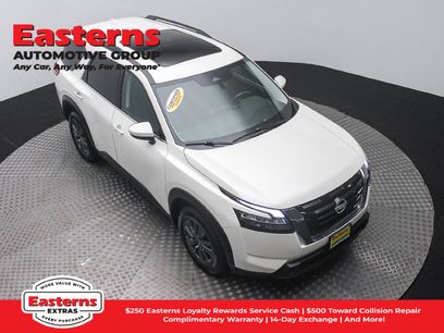 Used 2023 Nissan Pathfinder SV w/ SV Premium Package