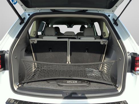 New 2026 Volkswagen Atlas SE image 41