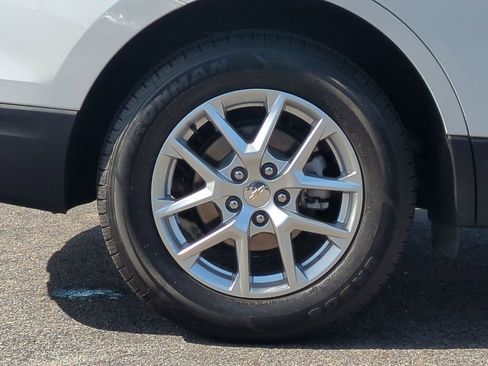 Used 2024 Chevrolet Equinox LT AWD/4WD image 35