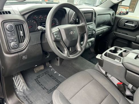 Used 2021 Chevrolet Silverado 1500 Custom Trail Boss w/ LPO, Dark Essentials Package AWD/4WD image 10