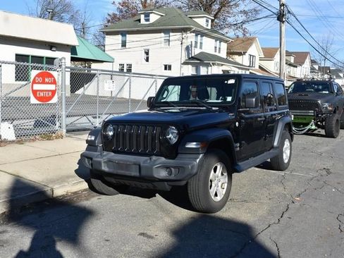 Used 2023 Jeep Wrangler Sport S image 2