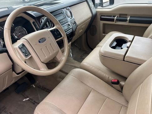 Used 2008 Ford F250 Lariat image 10