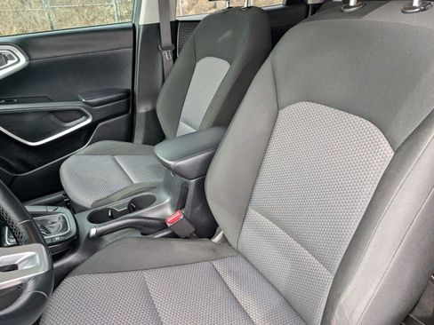 Used 2021 Kia Soul X-Line image 17