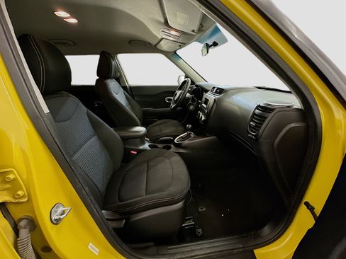 Used 2014 Kia Soul + image 30