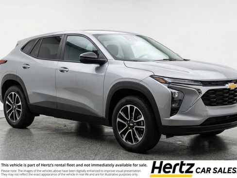 Used 2025 Chevrolet TrailBlazer LT image 1