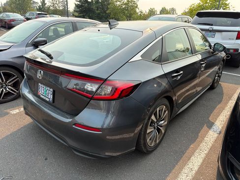 Used 2023 Honda Civic EX-L image 4