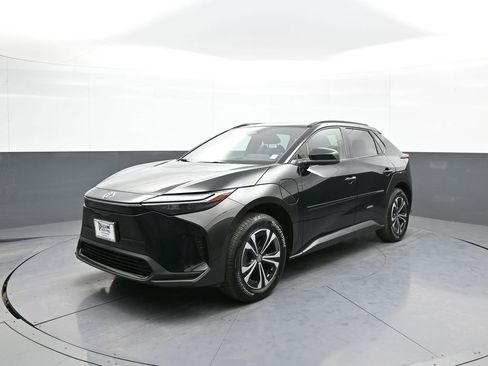 Certified 2024 Toyota bZ4X XLE image 1