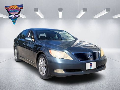 Used 2007 Lexus LS 460 RWD image 3