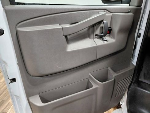 Used 2024 GMC Savana 2500 w/ Driver Convenience Package image 33