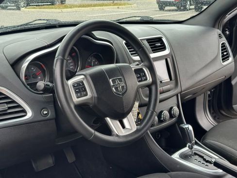 Used 2012 Dodge Avenger SXT FWD image 26