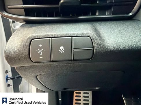 Certified 2026 Hyundai Elantra SEL Sport Premium FWD image 26
