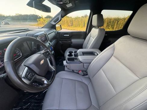 Used 2020 Chevrolet Silverado 1500 LT w/ Texas Edition AWD/4WD image 28