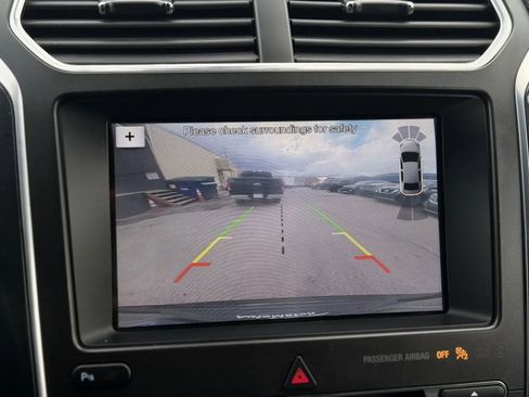 Used 2018 Ford Explorer Sport w/ Ford Safe & Smart Package image 31