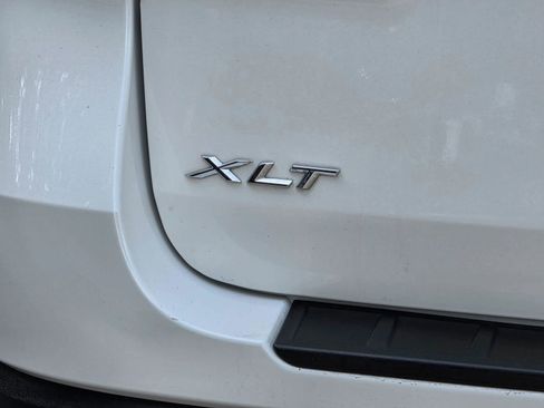 Used 2021 Ford Explorer XLT w/ Equipment Group 202A RWD image 37