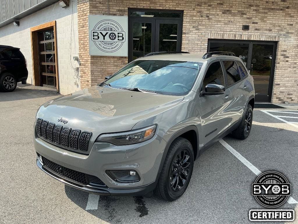 Used 2023 Jeep Cherokee Altitude Lux AWD/4WD image 1