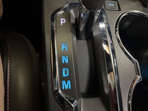 Used 2017 Chevrolet Equinox Premier w/ Enhanced Convenience Package image 30