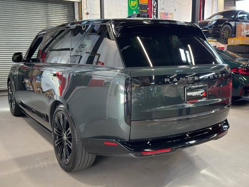 Used 2024 Land Rover Range Rover Long Wheelbase SE AWD/4WD image 8
