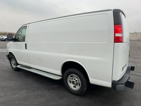 Used 2024 GMC Savana 2500 w/ Driver Convenience Package image 6