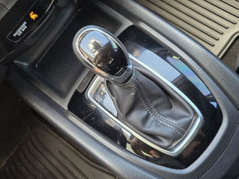 Used 2022 Nissan Rogue Sport S FWD image 21