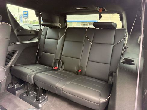 Certified 2023 Cadillac Escalade Premium Luxury AWD/4WD image 15