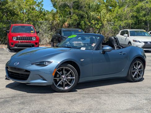 Used 2017 MAZDA MX-5 Miata Grand Touring RWD image 1