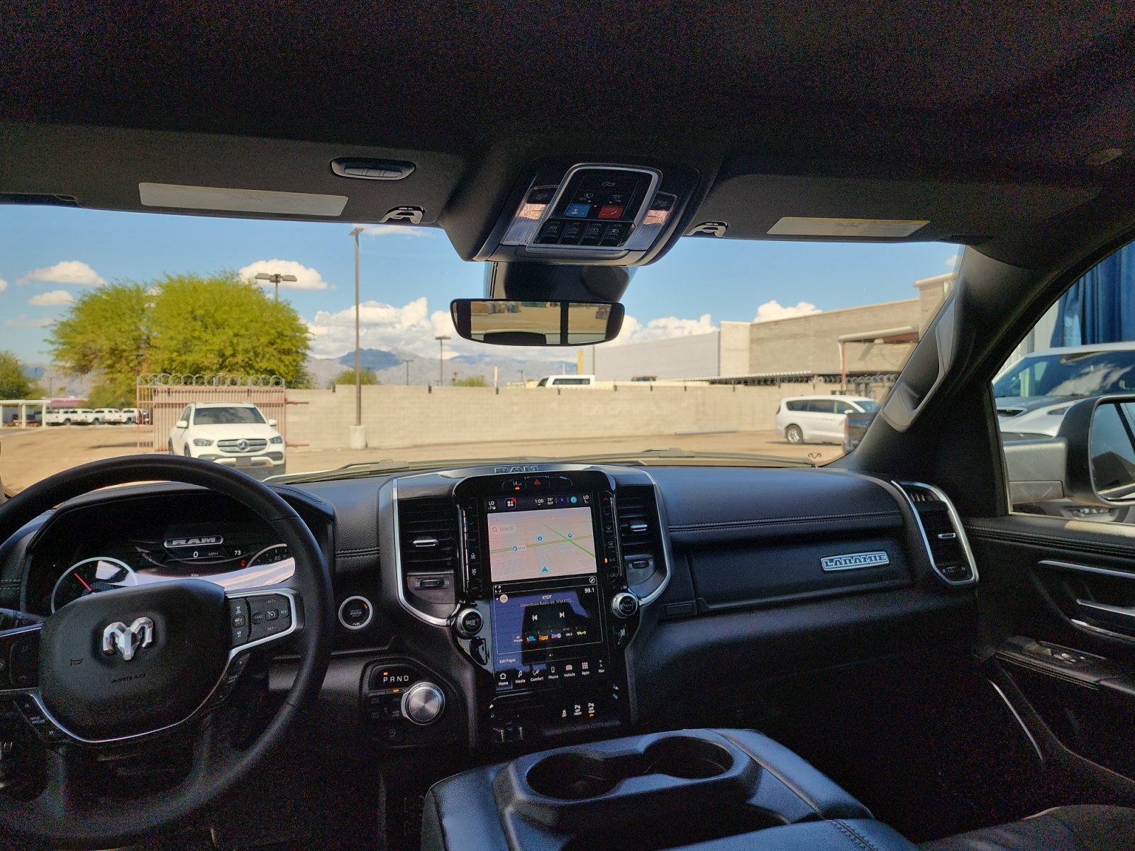 Used 2025 RAM 1500 Laramie AWD/4WD image 27