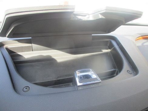 Used 2010 Chevrolet Malibu LT image 38