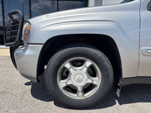 Used 2004 Chevrolet TrailBlazer 4WD w/ LT Package 1 image 12