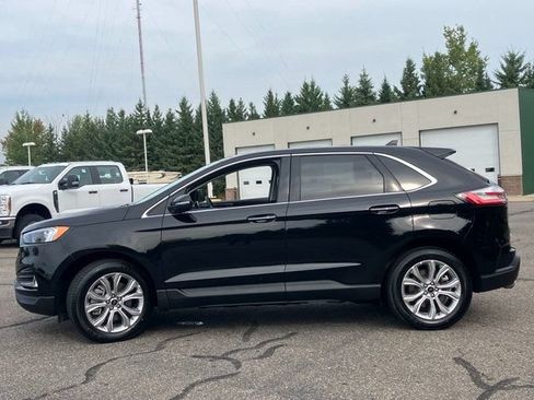 Used 2024 Ford Edge Titanium AWD/4WD image 23