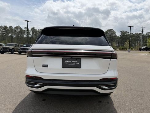 Used 2024 Lincoln Nautilus Black Label AWD/4WD image 4