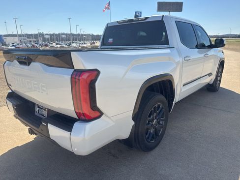 Used 2024 Toyota Tundra Platinum image 5