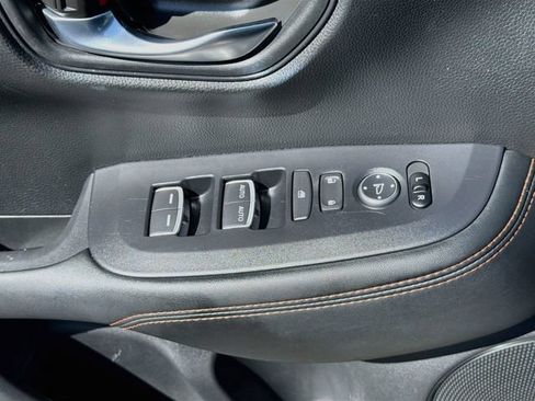 Used 2024 Honda HR-V Sport image 17