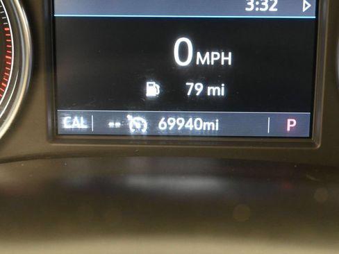Used 2020 Buick Enclave Essence FWD image 26