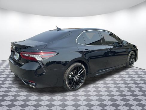 Used 2024 Toyota Camry XSE FWD image 3