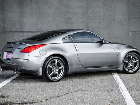 Used 2008 Nissan 350Z Enthusiast w/ Cargo Convenience Pkg image 5