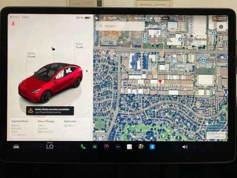 Used 2024 Tesla Model Y 2WD image 35