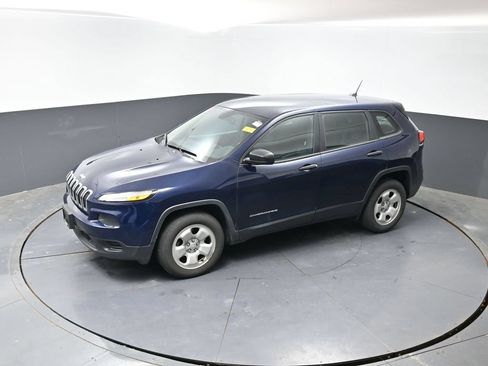 Used 2016 Jeep Cherokee Sport AWD/4WD image 17