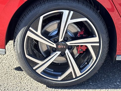 New 2026 Volkswagen GTI SE image 6