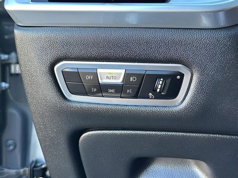 Used 2023 BMW X7 M60i w/ Executive Package image 45