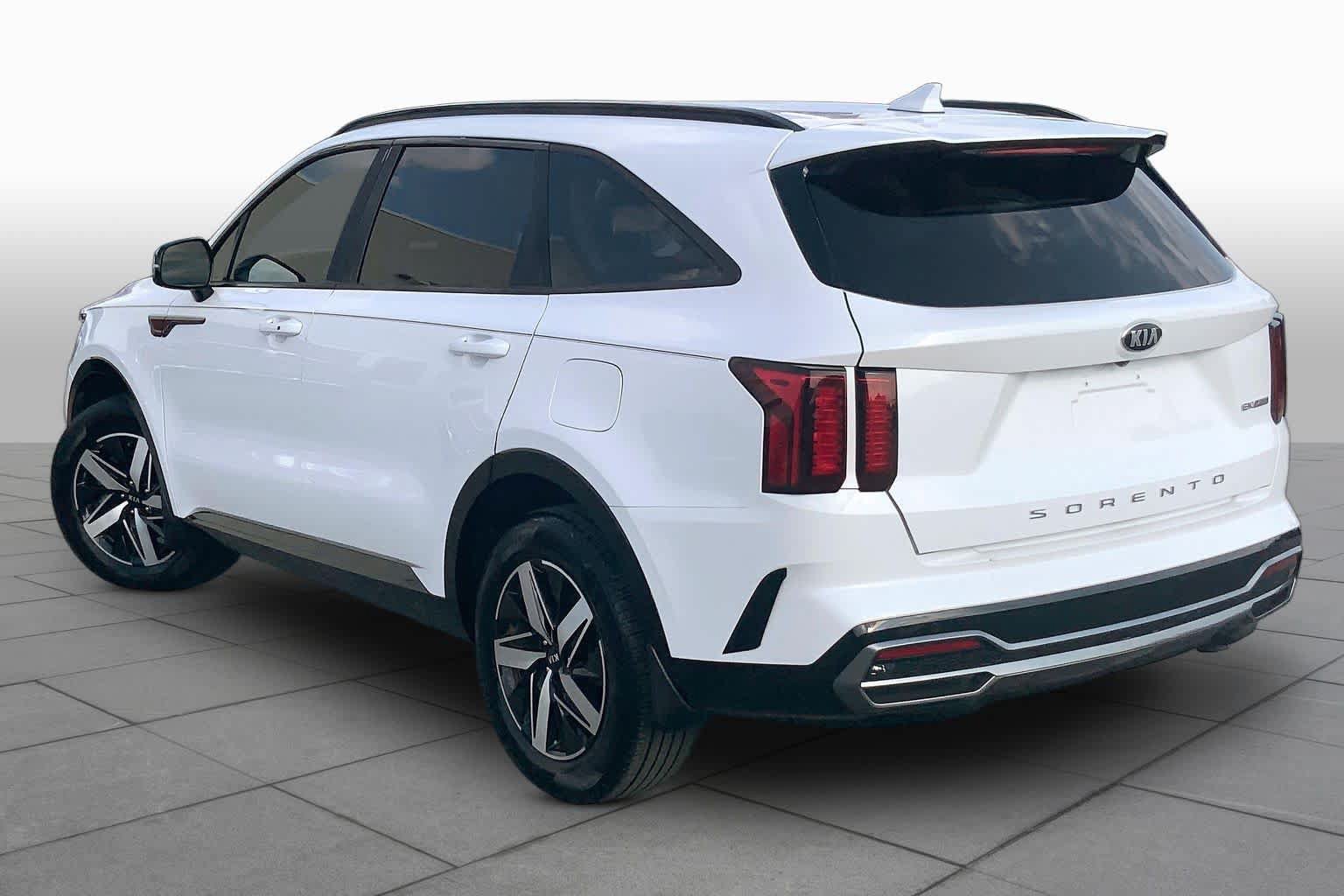 Used 2021 Kia Sorento EX FWD image 11