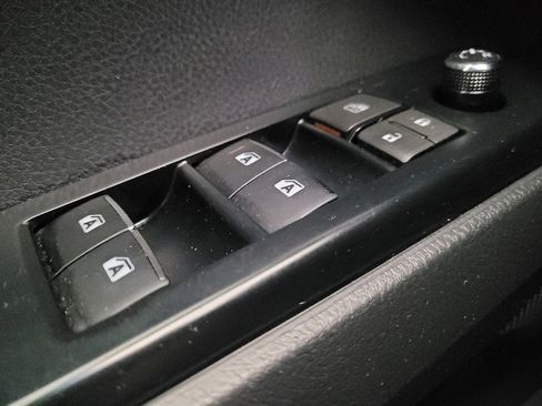 Used 2018 Toyota Camry XSE w/ Driver Assist Package image 27