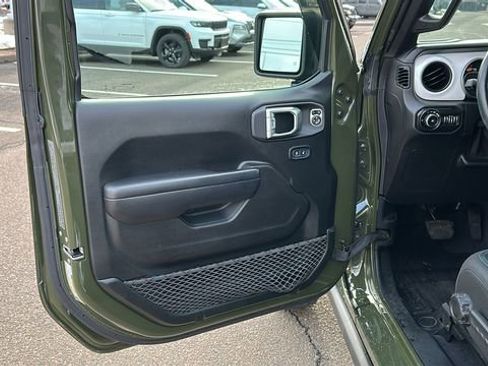 Certified 2021 Jeep Wrangler Sport AWD/4WD image 9