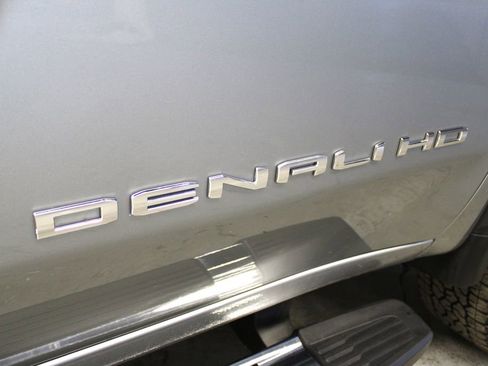 Used 2025 GMC Sierra 2500 Denali image 43