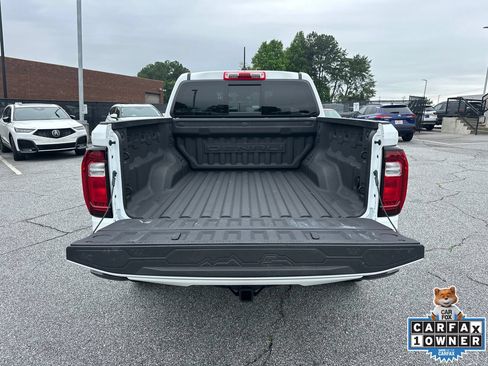 Used 2024 GMC Canyon Denali AWD/4WD image 18